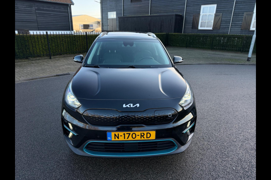 Kia e-Niro DynamicPlusLine 64 kWh SOH 100% NAVI CAMERA LEER SCHUIFDAK LED-XENON