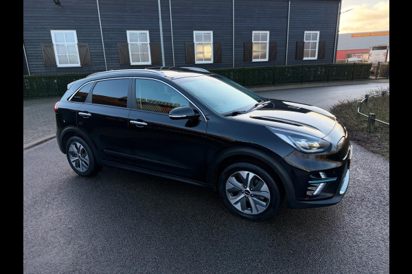 Kia e-Niro DynamicPlusLine 64 kWh SOH 100% NAVI CAMERA LEER SCHUIFDAK LED-XENON