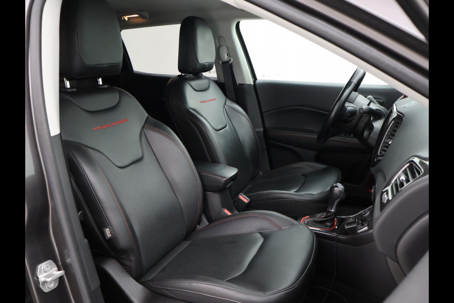 Jeep Compass 4xe 240 PK PLUG-IN HYBRID 4X4 TRAILHAWK + TREKHAAK | VOL LEDER | ALPINE | CARPLAY | DAB | STOEL/STUURWIELVERW.