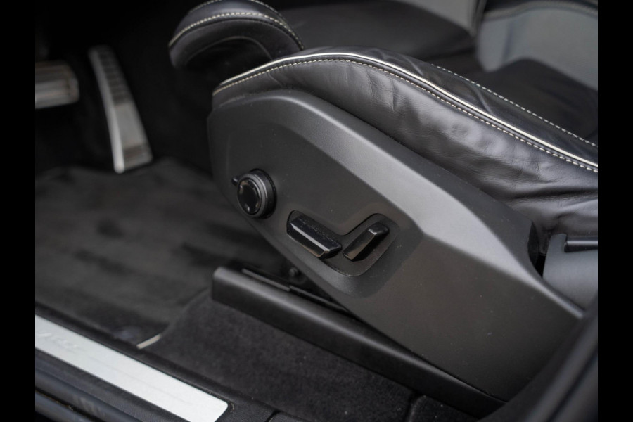 Volvo XC60 2.0 Recharge T6 AWD R-Design / Pano / Memory / Trekhaak / Blis / Camera