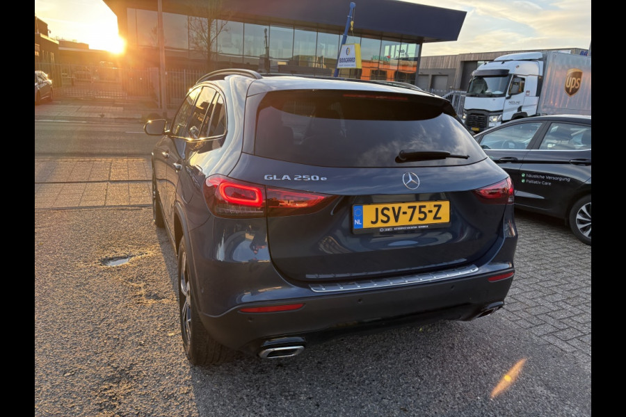Mercedes-Benz GLA 250 e Business Solution Luxery Limited