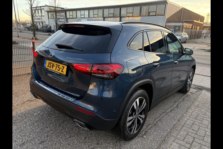 Mercedes-Benz GLA 250 e Business Solution Luxery Limited