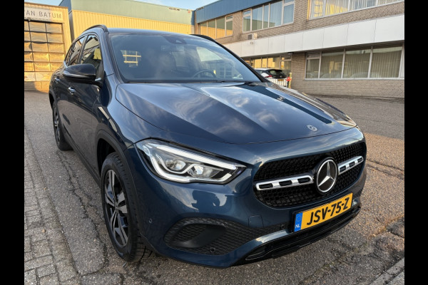 Mercedes-Benz GLA 250 e Business Solution Luxery Limited