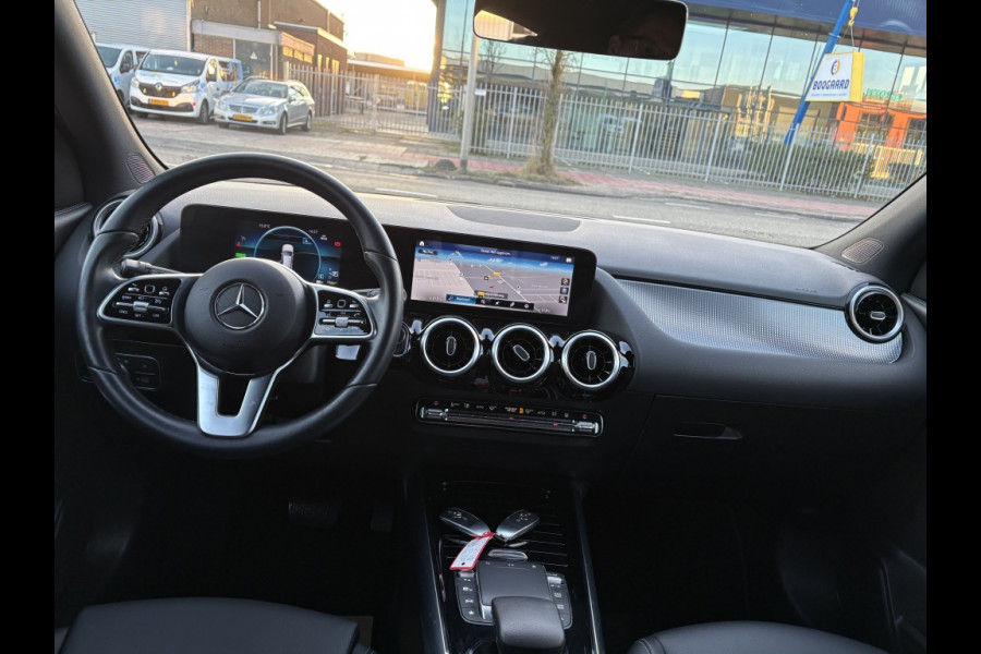 Mercedes-Benz GLA 250 e Business Solution Luxery Limited
