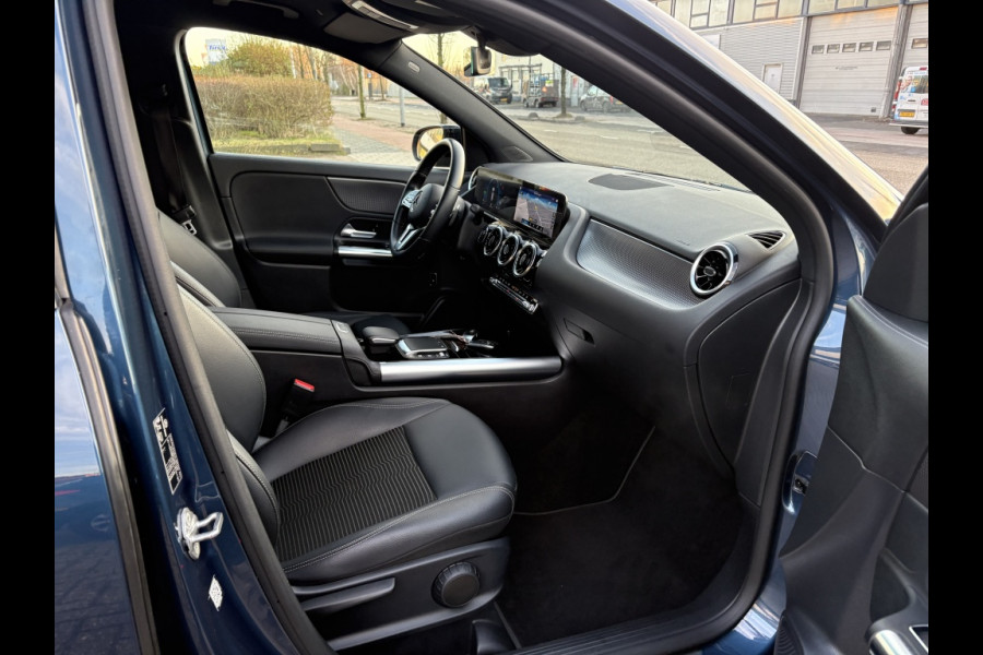 Mercedes-Benz GLA 250 e Business Solution Luxery Limited