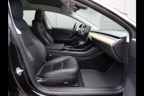 Tesla Model 3 Standard RWD Plus 60 kWh * LEER * PANORAMADAK !!