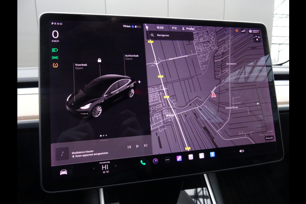 Tesla Model 3 Standard RWD Plus 60 kWh * LEER * PANORAMADAK !!