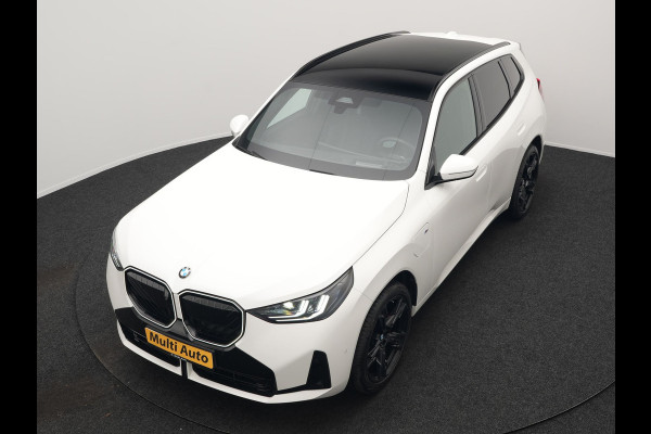 BMW X3 30e xDrive M Sport PRO Plug In Hybrid 299pk PHEV | Panodak | Trekhaak af Fabriek | Adaptive Cruise | 21"L.M | 360 Camera | Head Up | Harman Kardon | Lederen Sportstoelen Memory & Verwarmd |  Widescreen | Navigatie | DAB |