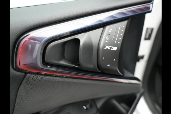BMW X3 30e xDrive M Sport PRO Plug In Hybrid 299pk PHEV | Panodak | Trekhaak af Fabriek | Adaptive Cruise | 21"L.M | 360 Camera | Head Up | Harman Kardon | Lederen Sportstoelen Memory & Verwarmd |  Widescreen | Navigatie | DAB |