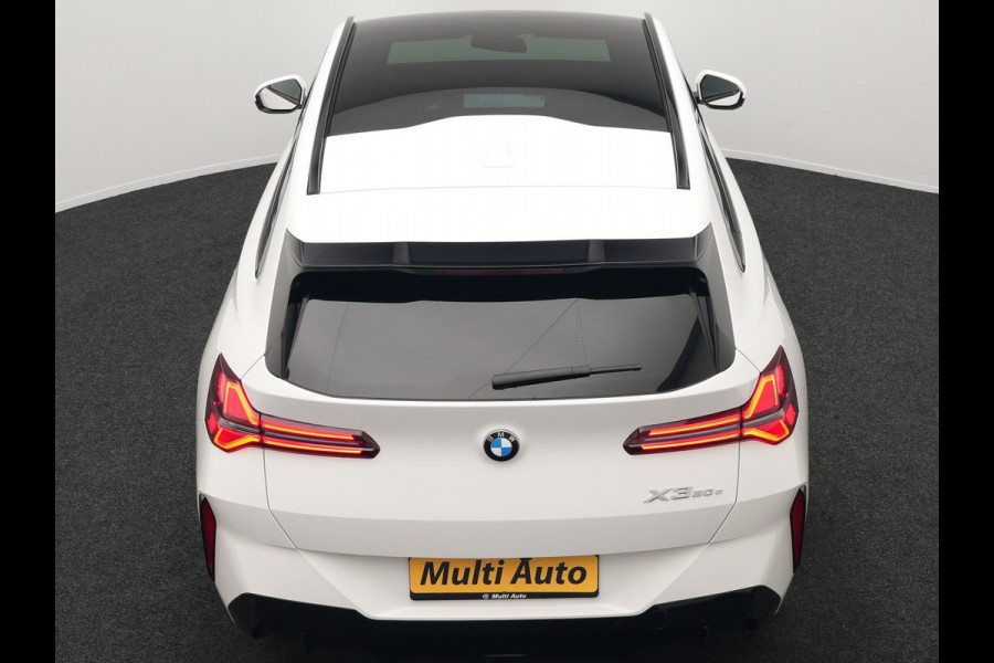 BMW X3 30e xDrive M Sport PRO Plug In Hybrid 299pk PHEV | Panodak | Trekhaak af Fabriek | Adaptive Cruise | 21"L.M | 360 Camera | Head Up | Harman Kardon | Lederen Sportstoelen Memory & Verwarmd |  Widescreen | Navigatie | DAB |