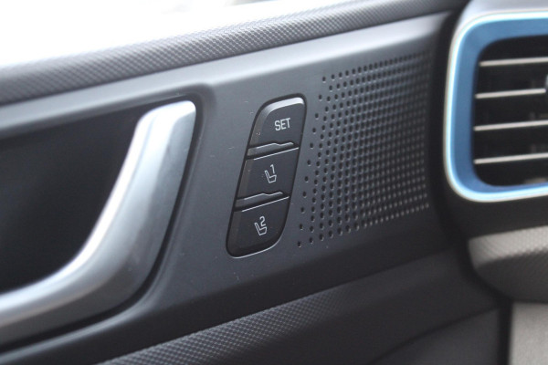 Hyundai IONIQ 1.6 GDi Premium | Stoelverwarming + Koeling | Electrische Stoelen Memory | Schuif/Kanteldak | Camera | Climate Control | Navigatie |