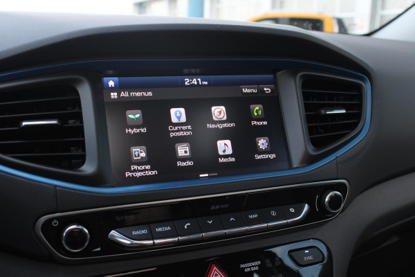 Hyundai IONIQ 1.6 GDi Premium | Stoelverwarming + Koeling | Electrische Stoelen Memory | Schuif/Kanteldak | Camera | Climate Control | Navigatie |