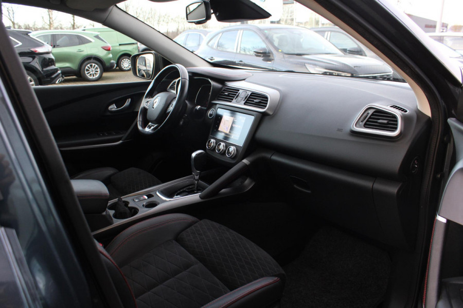 Renault Kadjar 1.3 TCe Black Edition | Automaat | Trekhaak 1500KG | BOSE | Stoelverwarming | Panorama Dak | Navigatie | Cruise Control | Climate Control | Camera |