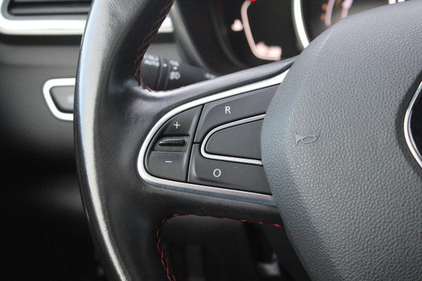 Renault Kadjar 1.3 TCe Black Edition | Automaat | Trekhaak 1500KG | BOSE | Stoelverwarming | Panorama Dak | Navigatie | Cruise Control | Climate Control | Camera |