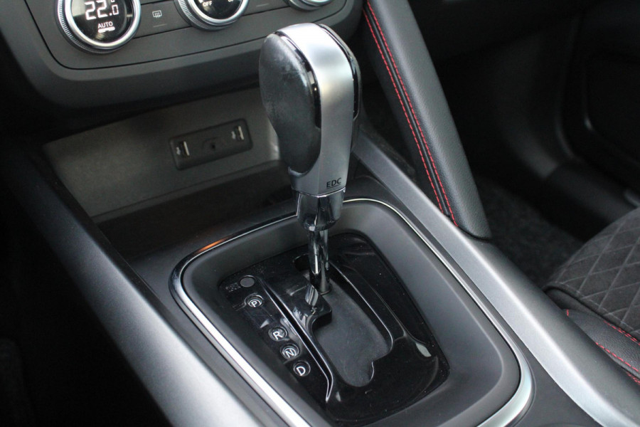 Renault Kadjar 1.3 TCe Black Edition | Automaat | Trekhaak 1500KG | BOSE | Stoelverwarming | Panorama Dak | Navigatie | Cruise Control | Climate Control | Camera |