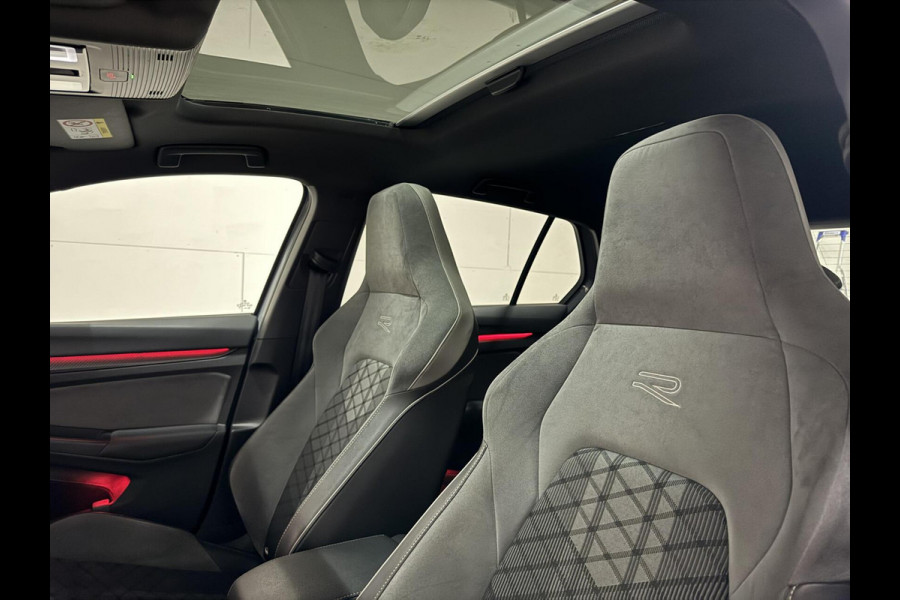 Volkswagen Golf 1.5 eTSI R-Line Pano Harman/Kardon Sfeer NAP