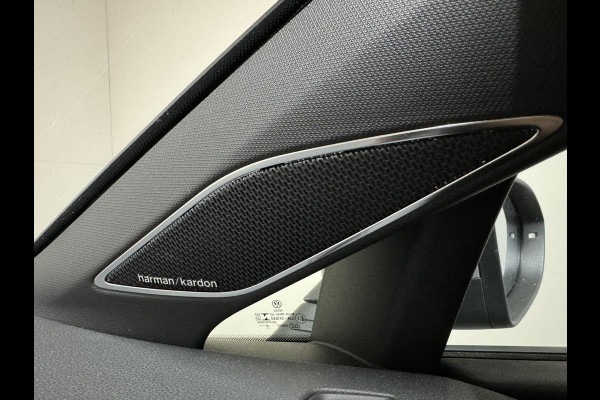 Volkswagen Golf 1.5 eTSI R-Line Pano Harman/Kardon Sfeer NAP