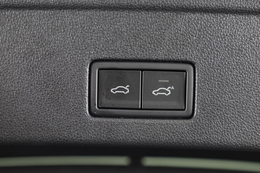 Volkswagen Touareg R 3.0 eHybid 340 kW / 462 pk SUV 8 vesn. Tiptonic Volkswagen Touareg R 3.0 TSI 340 kW / 462 pk SUV 8 vesn. Tiptronic