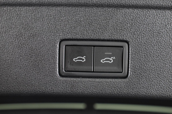 Volkswagen Touareg R 3.0 eHybid 340 kW / 462 pk SUV 8 vesn. Tiptonic Volkswagen Touareg R 3.0 TSI 340 kW / 462 pk SUV 8 vesn. Tiptronic