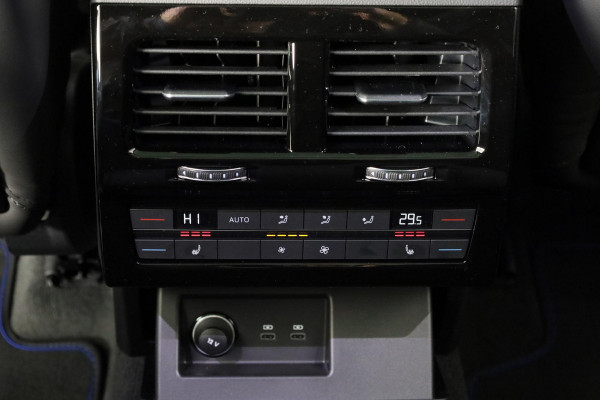 Volkswagen Touareg R 3.0 eHybid 340 kW / 462 pk SUV 8 vesn. Tiptonic Volkswagen Touareg R 3.0 TSI 340 kW / 462 pk SUV 8 vesn. Tiptronic