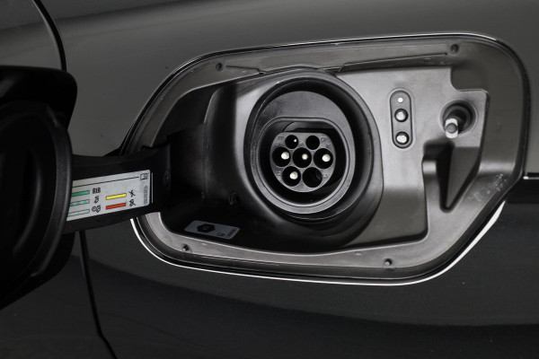 Volkswagen Touareg R 3.0 eHybid 340 kW / 462 pk SUV 8 vesn. Tiptonic Volkswagen Touareg R 3.0 TSI 340 kW / 462 pk SUV 8 vesn. Tiptronic