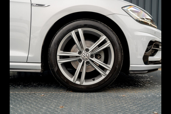 Volkswagen Golf 1.0 TSI Highline Business R | R-line | Led Koplampen | Stoelverw. | Adapt. Cr. | Prijs Rijklaar!!