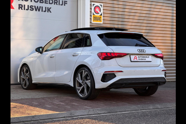 Audi A3 Sportback 35 TFSI S edition Pano/Matrix/Sfeer/AppleCar