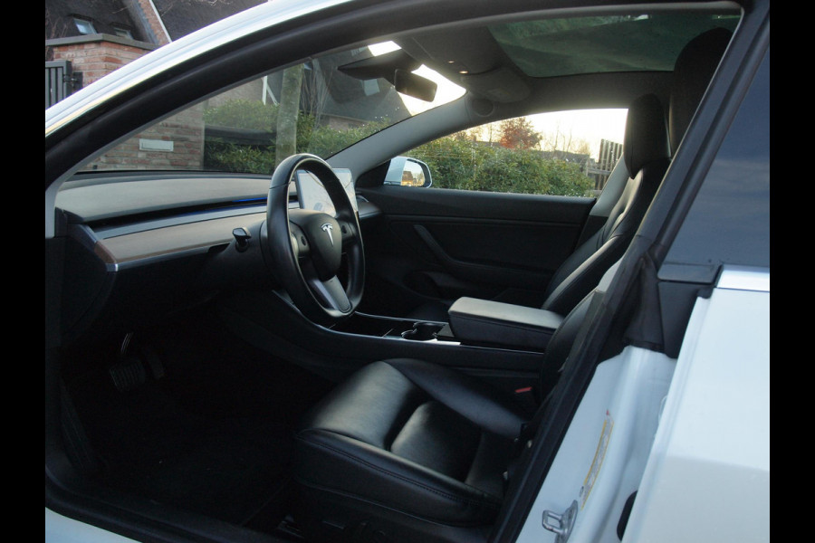 Tesla Model 3 Long Range AWD 75 kWh | Full Self-Driving | Panoramadak | Camera | Sfeerverlichting |