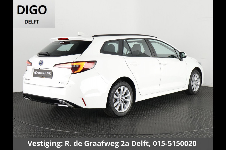 Toyota Corolla Touring Sports Hybrid 140 Business Luxury | Stuur-/Stoelverwarming | Parkeersensoren | Apple Carplay & AndriodAUTO | Navigatie