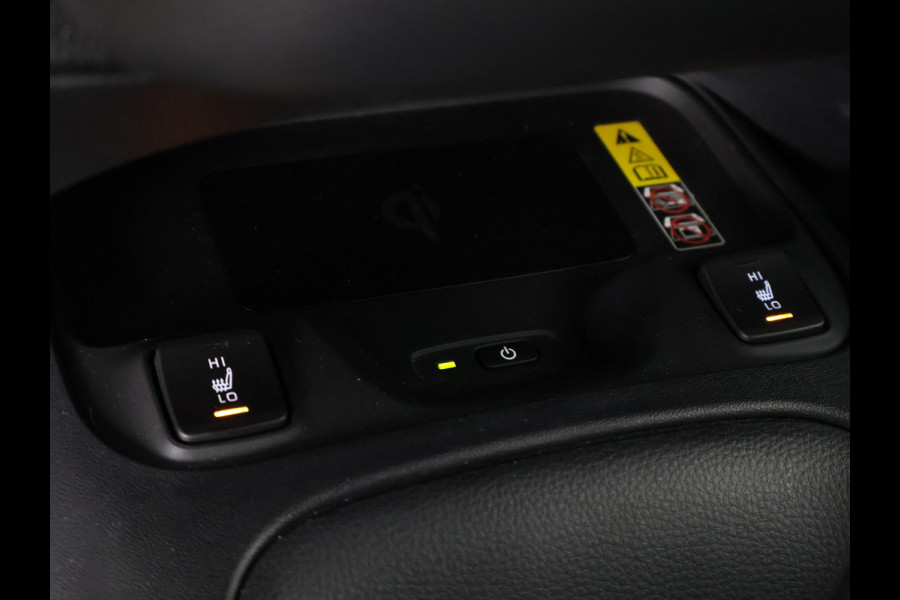 Toyota Corolla Touring Sports Hybrid 140 Business Luxury | Stuur-/Stoelverwarming | Parkeersensoren | Apple Carplay & AndriodAUTO | Navigatie
