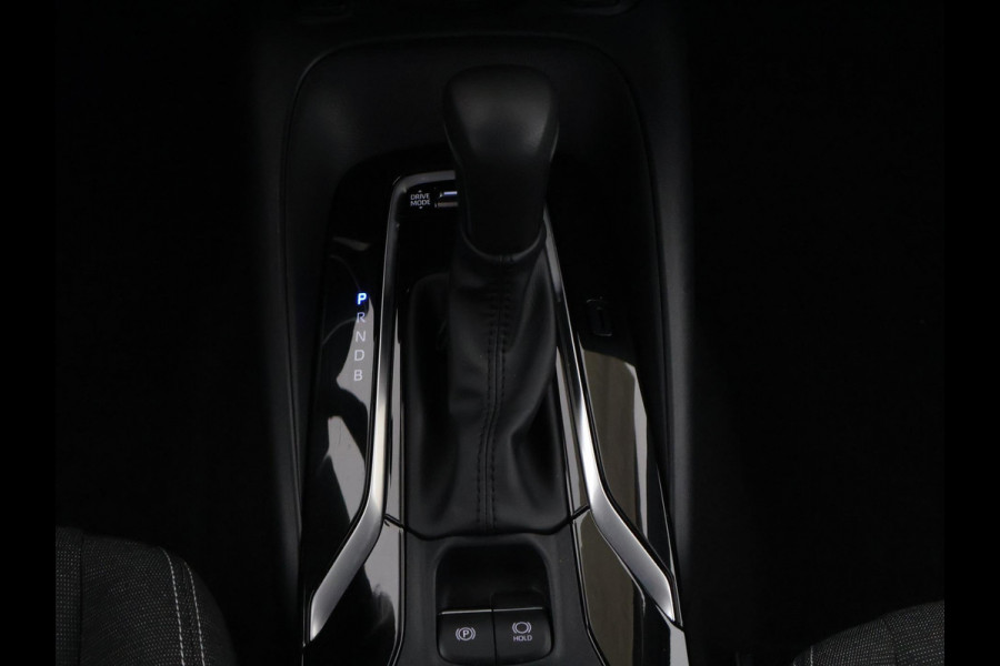 Toyota Corolla Touring Sports Hybrid 140 Business Luxury | Stuur-/Stoelverwarming | Parkeersensoren | Apple Carplay & AndriodAUTO | Navigatie