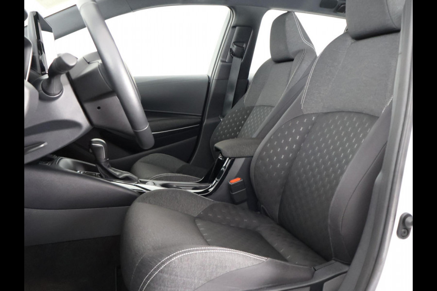 Toyota Corolla Touring Sports Hybrid 140 Business Luxury | Stuur-/Stoelverwarming | Parkeersensoren | Apple Carplay & AndriodAUTO | Navigatie