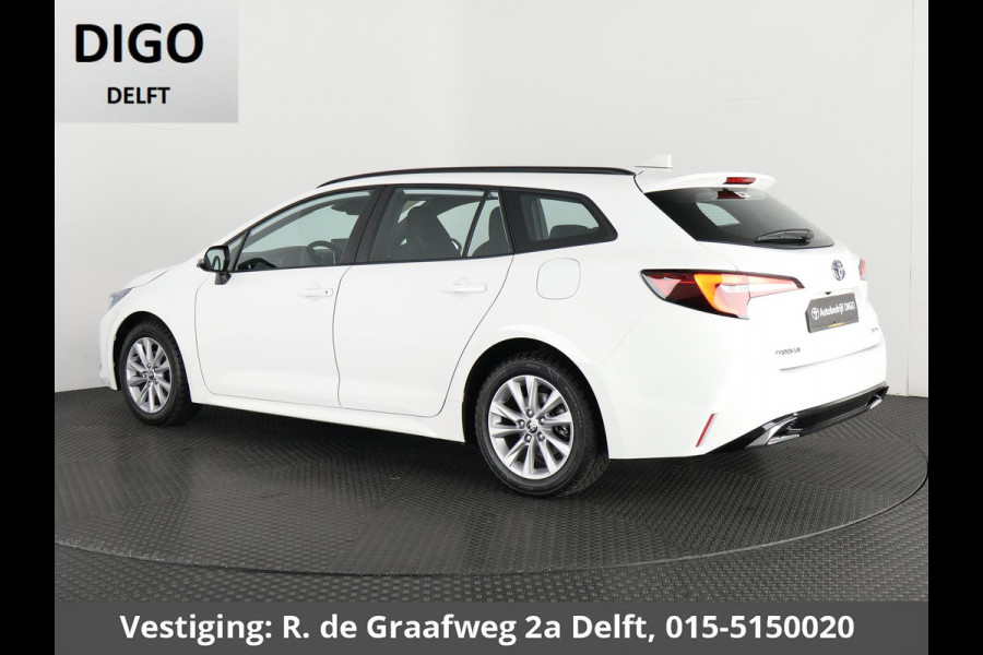 Toyota Corolla Touring Sports Hybrid 140 Business Luxury | Stuur-/Stoelverwarming | Parkeersensoren | Apple Carplay & AndriodAUTO | Navigatie
