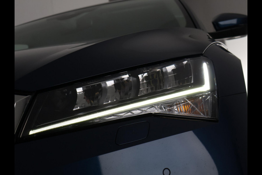 Škoda Superb Combi 1.5 TSI ACT Business Edition Automaat | Navigatie | Stoelverwarming | Camera |