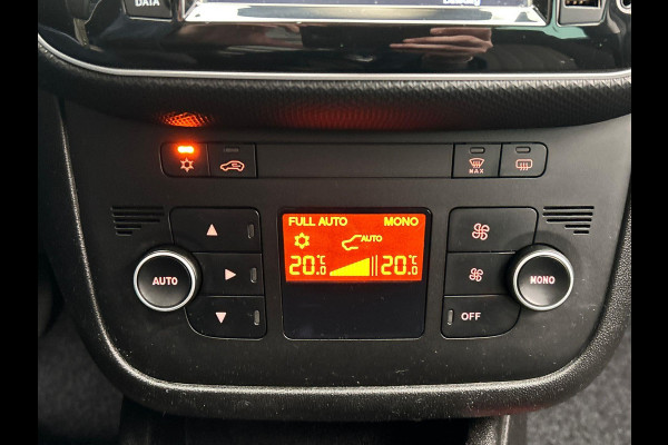 Fiat Punto Evo 0.9 TwinAir Sempre | Origineel Nederlands | Navigatie Lichtmetaal Airco Parkeersensoren