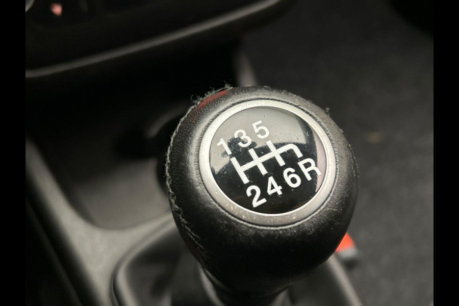 Fiat Punto Evo 0.9 TwinAir Sempre | Origineel Nederlands | Navigatie Lichtmetaal Airco Parkeersensoren