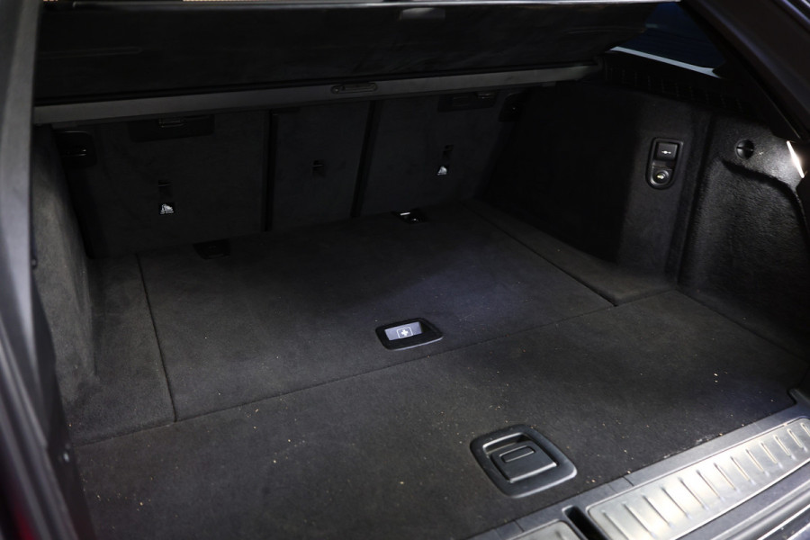 BMW 5 Serie Touring 530i xDrive M-Sport PANO HUD ACC CAM AMBIENT TRKH '21