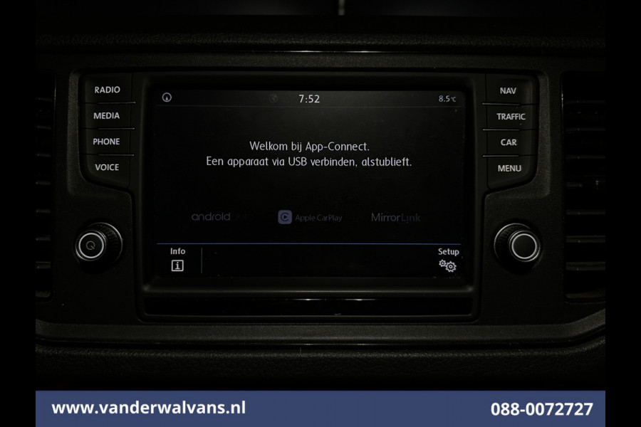 Volkswagen Crafter 2.0 TDI 141pk L3H3 L2H2 Euro6 Airco | Navigatie | Camera | LED | Apple Carplay | Adaptieve Cruisecontrol Android Auto, Chauffeursstoel, Parkeersensoren