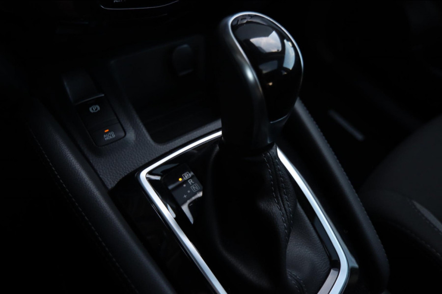 Nissan QASHQAI 158PK Aut. 360° Camera Trekhaak Pano Stoelverw. Lane Assist Navi Climate Pdc Winterpack Isofix Comfortstoelen