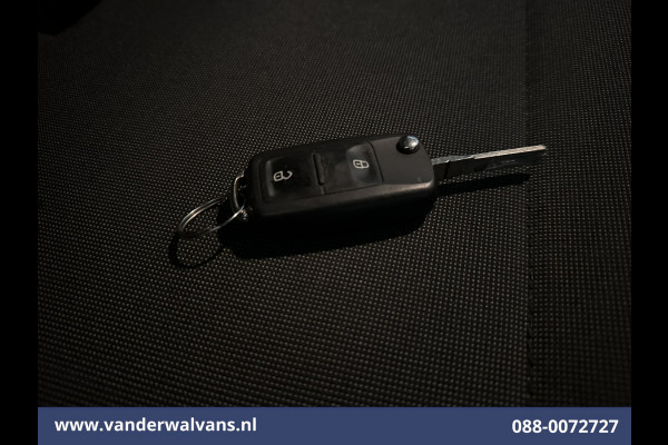 Volkswagen Transporter 2.0 TDI L2H1 Euro6 Airco | Camera | Apple Carplay | Trekhaak | Cruisecontrol Android Auto, Bijrijdersbank