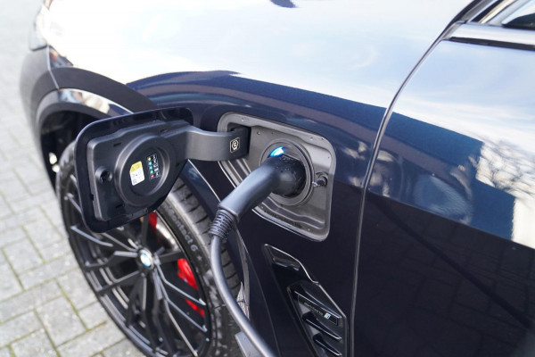 BMW X5 XDrive50e High Executive | AR CAM | 360 cam | Panorama | Harman/Kardon | Luxe Leder | Carbonzwart | Adaptieve Cruise | HuD