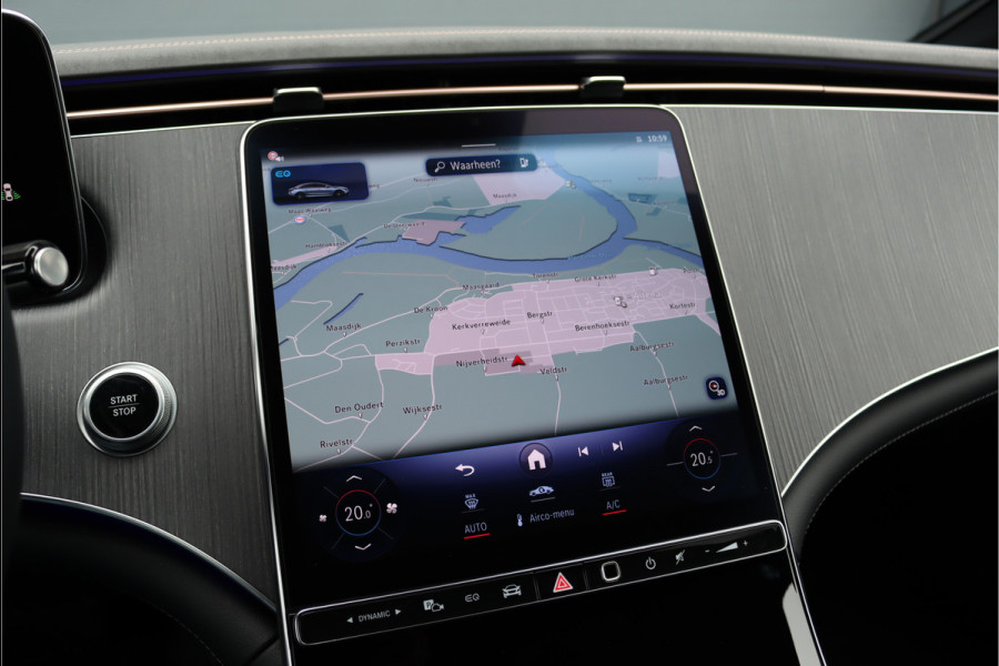 Mercedes-Benz EQE 300 Luxury Line 89 kWh | Distronic Pro | Memory | Leder | Trekhaak | Camera | Dodehoekassistent | Verwarmd Stuurwiel | Keyless Go | Warmtepomp |