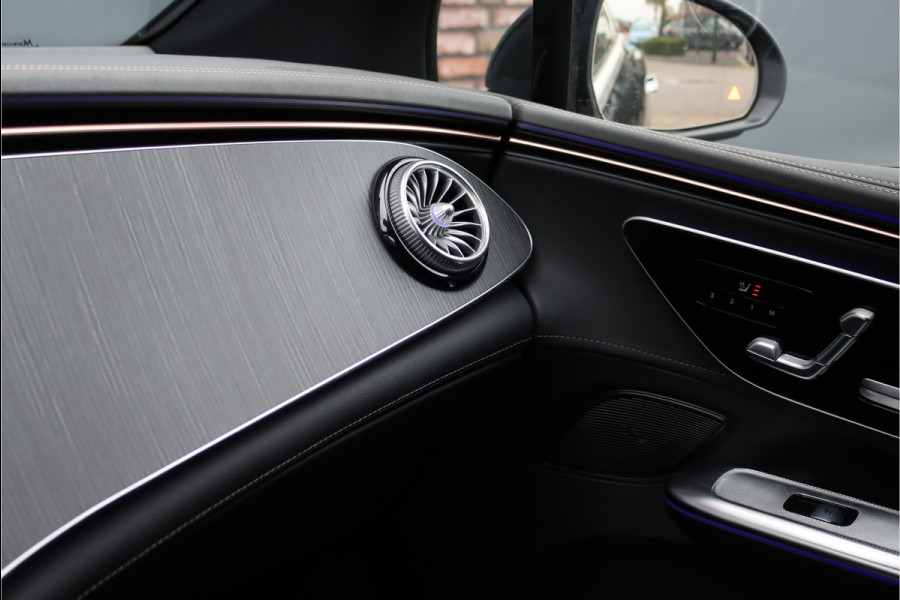 Mercedes-Benz EQE 300 Luxury Line 89 kWh | Distronic Pro | Memory | Leder | Trekhaak | Camera | Dodehoekassistent | Verwarmd Stuurwiel | Keyless Go | Warmtepomp |