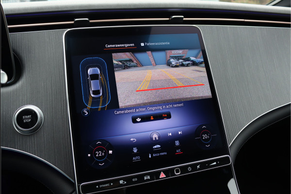 Mercedes-Benz EQE 300 Luxury Line 89 kWh | Distronic Pro | Memory | Leder | Trekhaak | Camera | Dodehoekassistent | Verwarmd Stuurwiel | Keyless Go | Warmtepomp |