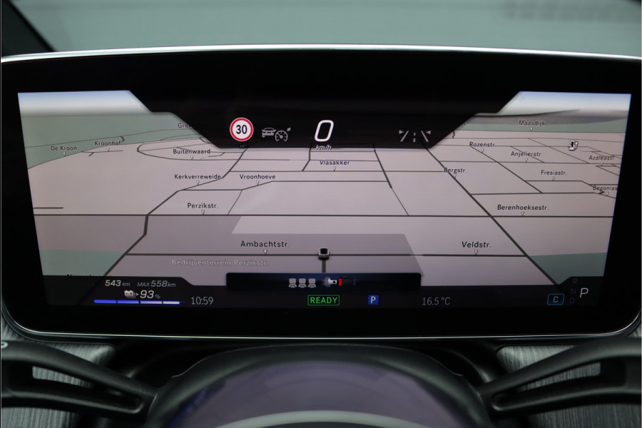 Mercedes-Benz EQE 300 Luxury Line 89 kWh | Distronic Pro | Memory | Leder | Trekhaak | Camera | Dodehoekassistent | Verwarmd Stuurwiel | Keyless Go | Warmtepomp |