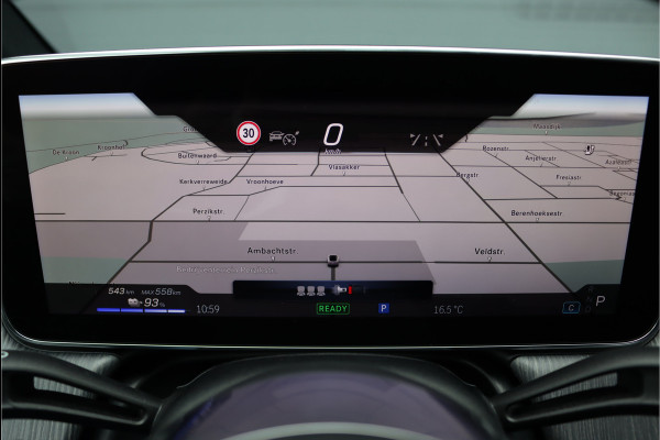 Mercedes-Benz EQE 300 Luxury Line 89 kWh | Distronic Pro | Memory | Leder | Trekhaak | Camera | Dodehoekassistent | Verwarmd Stuurwiel | Keyless Go | Warmtepomp |