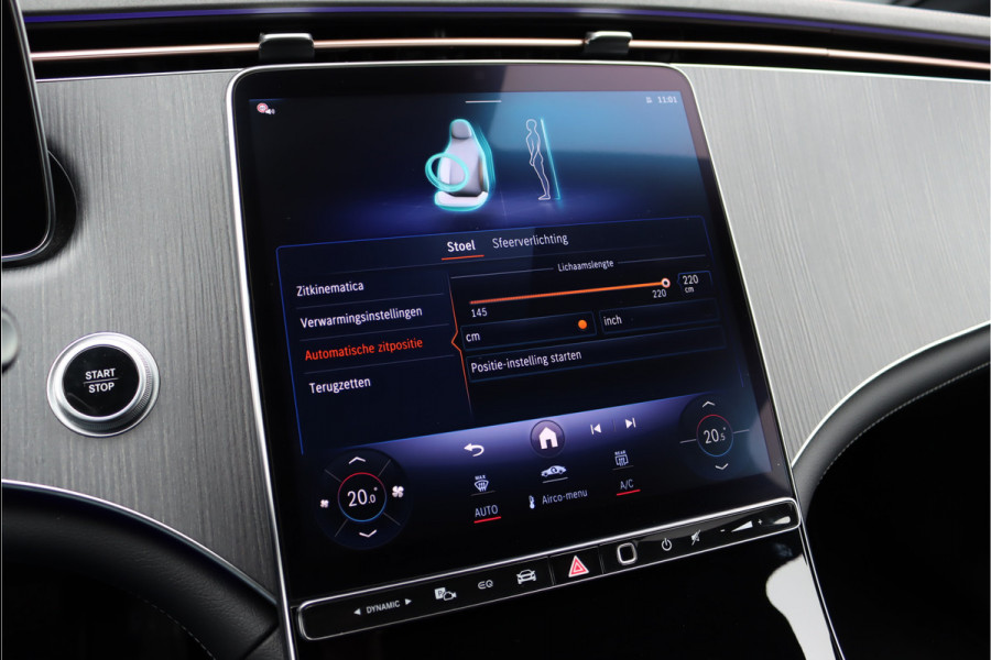 Mercedes-Benz EQE 300 Luxury Line 89 kWh | Distronic Pro | Memory | Leder | Trekhaak | Camera | Dodehoekassistent | Verwarmd Stuurwiel | Keyless Go | Warmtepomp |