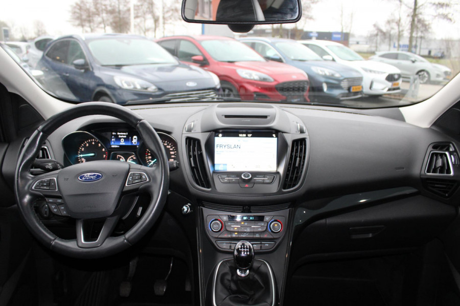 Ford Kuga 1.5 EcoBoost 150 PK Titanium | Trekhaak | Camera | Navigatie | Navigatie | Winterpakket | PDC V+A | Cruise Control