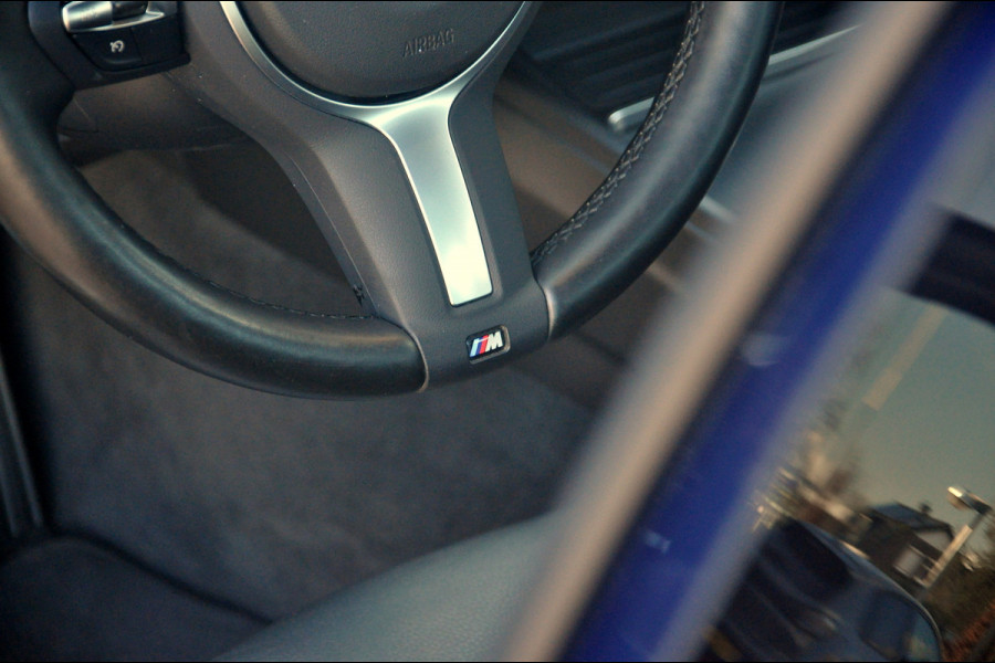 BMW 3-serie 320i M Sport Edition 64.000 km | Tanzanite Blauw | Zeer mooie auto!