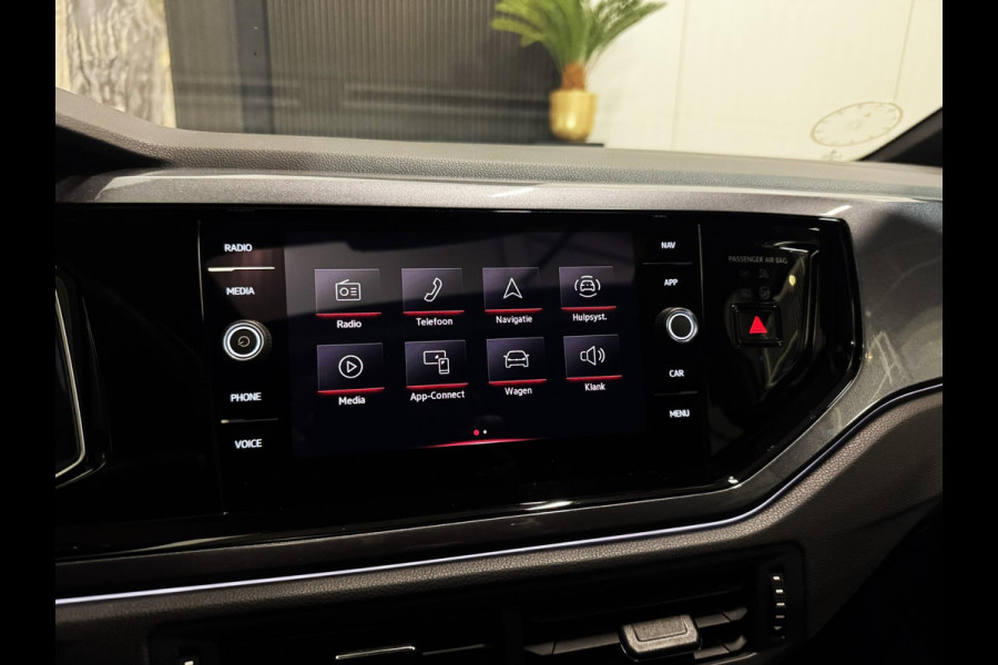 Volkswagen Polo 2.0 TSI GTI|IQ Lights|BLIND SPOT|ACC|SFEERVERLICHTING|BOMVOL